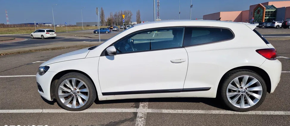 samochody osobowe Volkswagen Scirocco cena 31000 przebieg: 180000, rok produkcji 2010 z Poznań